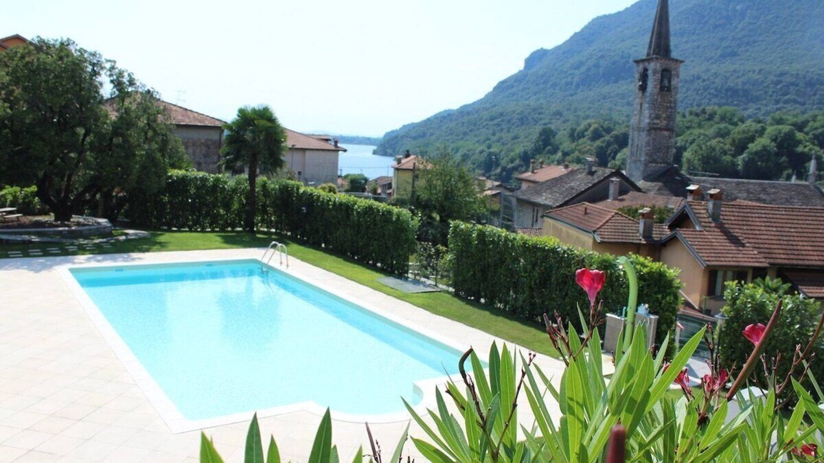Mergozzo Apartment | Oleandro 1 apartment in Residence Villa Cerutti