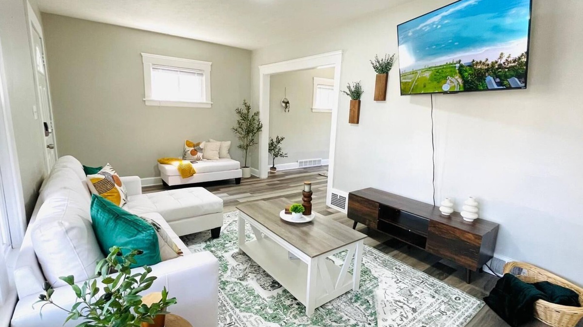 Cleveland Apartment | Olive and Sunshine CLE House