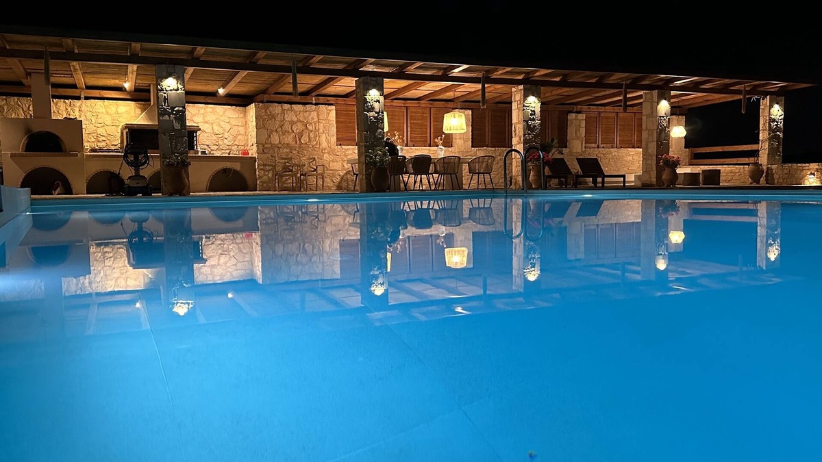 Skotino Villa | Olive Grove