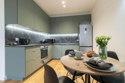Katowice Apartment | Olive Tree Apartment - Klimatyzacja - Air conditioning-self-check-in