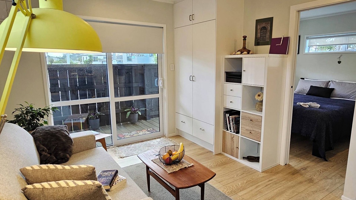 Te Atatu Peninsula Cottage | *Olive Tree House* nPrivate and immaculate