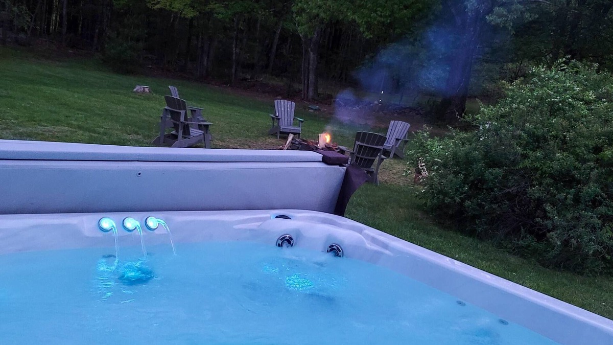 Olivebridge House | Olivebridge Oasis: Getaway with Hot Tub