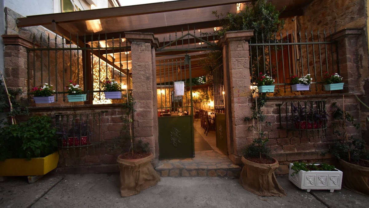Ayvalik City Center House | Olivia 1845 Guest House