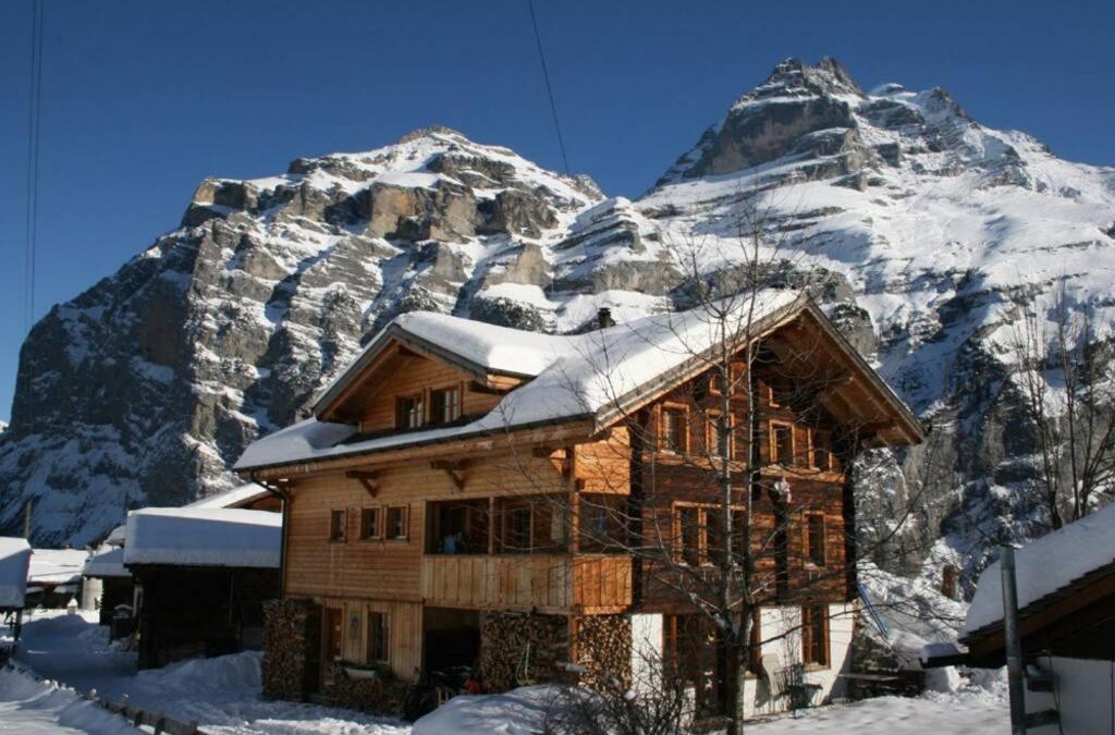 Gimmelwald Apartment | Olle and Maria's B&B- apartment