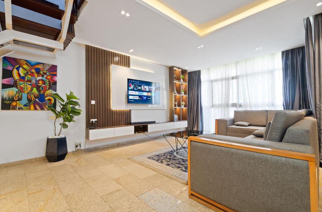 Ofin Apartment | OlliebeierArtApartment Charming recently refurbished three-bedroom apartment located in VI