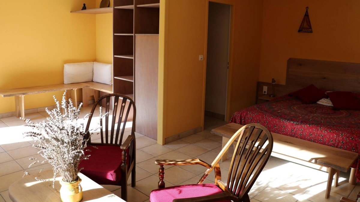 Espagnac-Sainte-Eulalie Bed & Breakfast | Oltarcie bed and breakfast with swimming pool in the Célé valley near Figeac