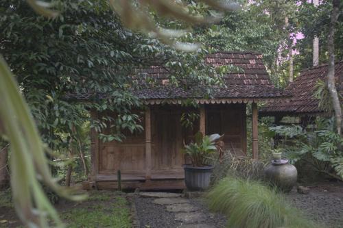 Banjarasri House | Omah Ndoro SugihArti