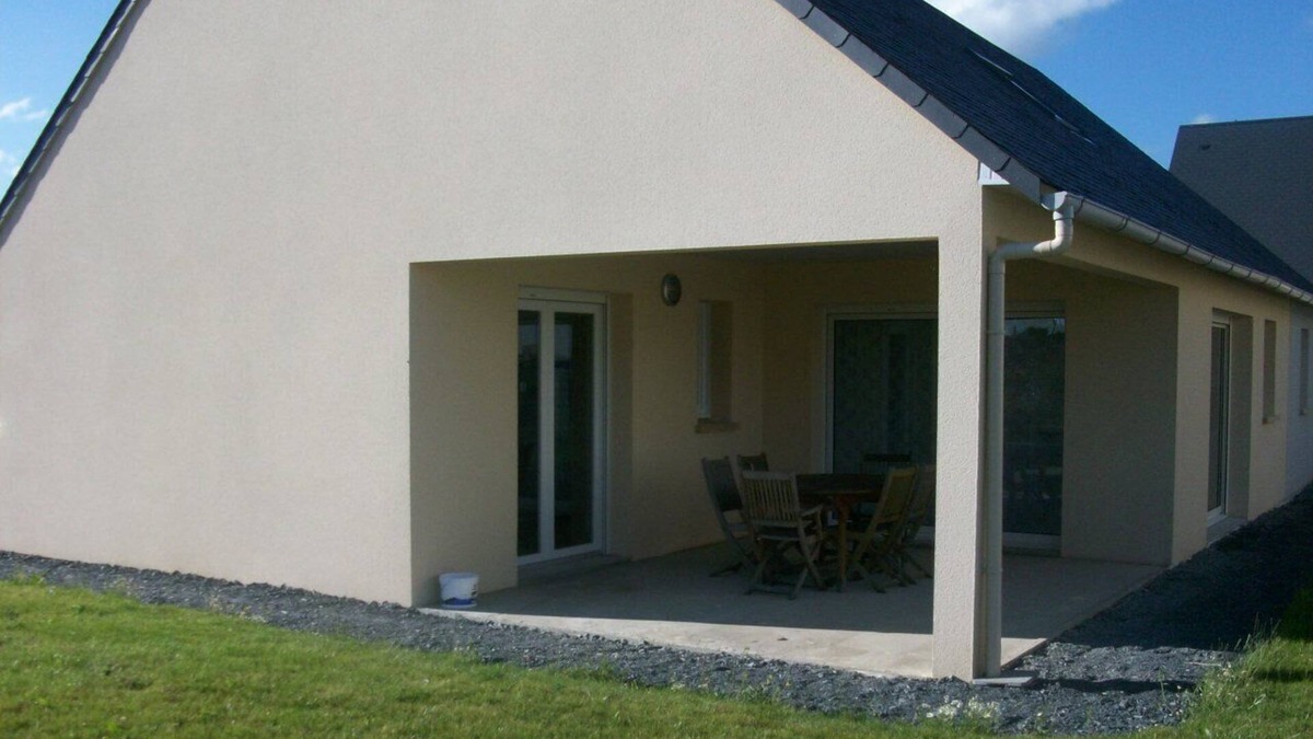Saint-Laurent-sur-Mer House | omaha beach new single storey house