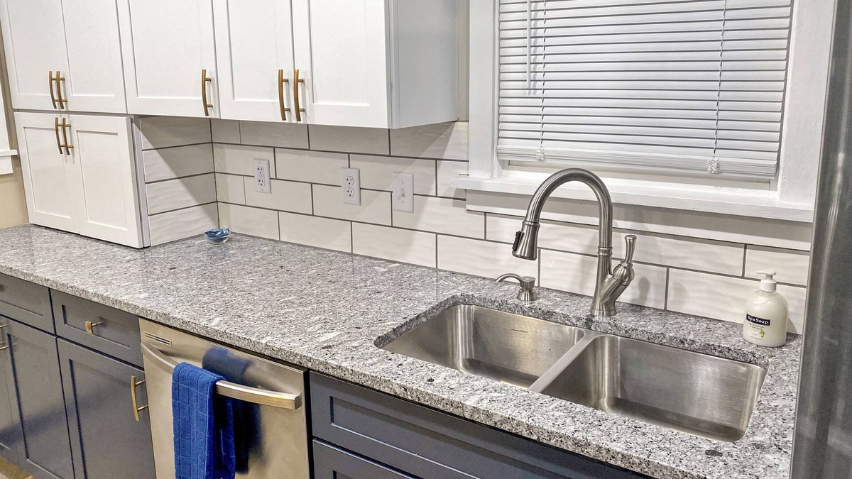 Joslyn Castle House | *Omaha - UPDATED, Clean, Spacious Home*
