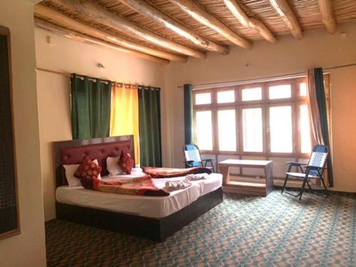 Hundur House | OMBAY GUESTHOUSE