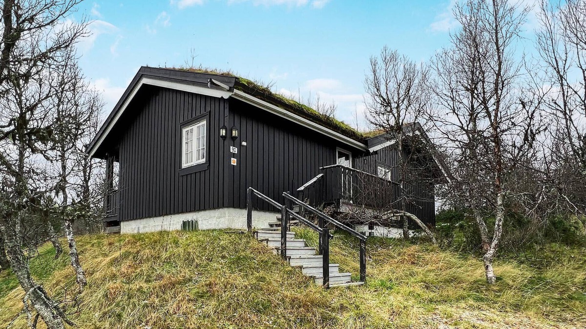 Venabygd House | On a hill welcomes you this cottage with space for the large family.