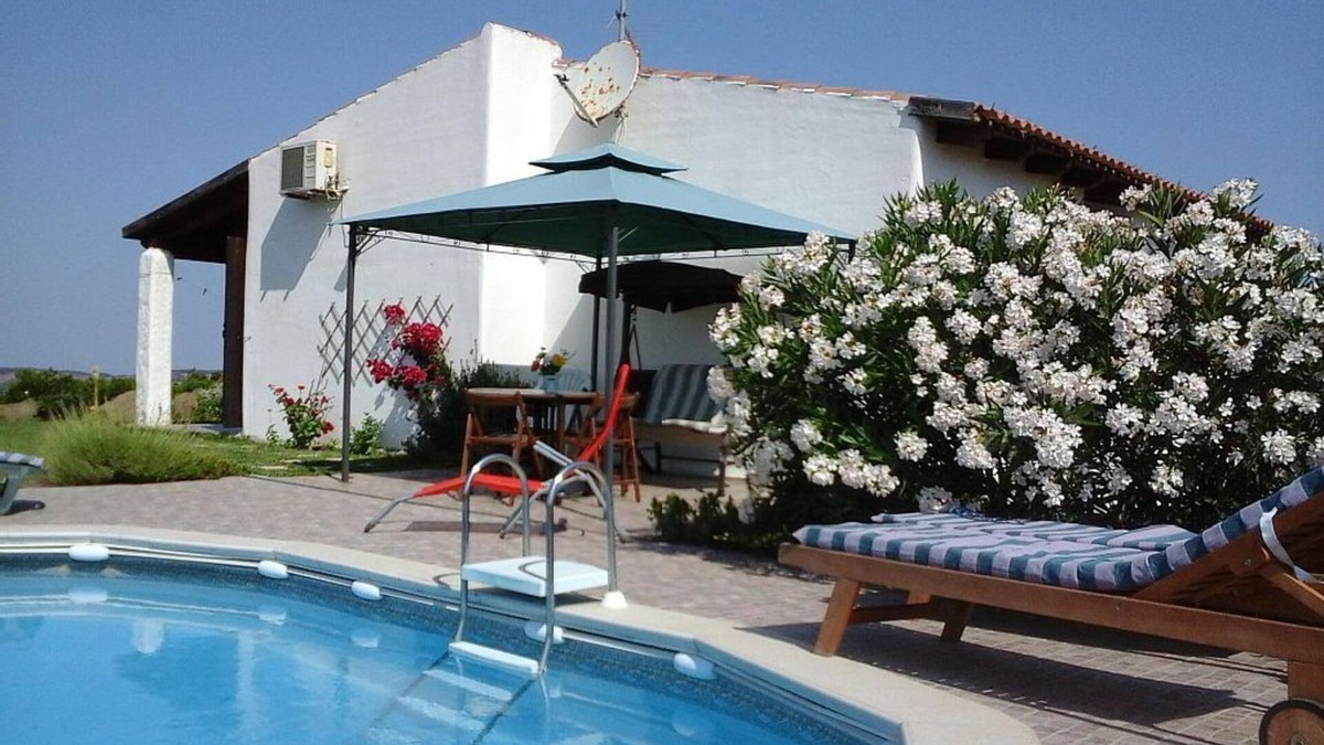 Nulvi House | ON ACCHILE country villa with pool near the sea