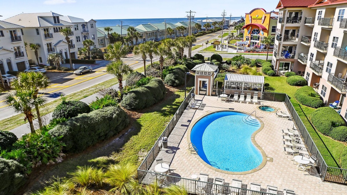Frangista Beach Condo | On Beach Time @ Emerald Waters | Steps to Beach | FREE Fun Pass | Pool