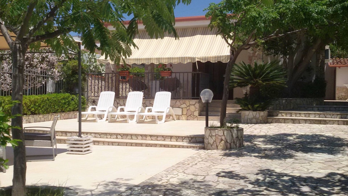 Trappeto Villa | On holiday by the sea just 100 meters from the beach !
