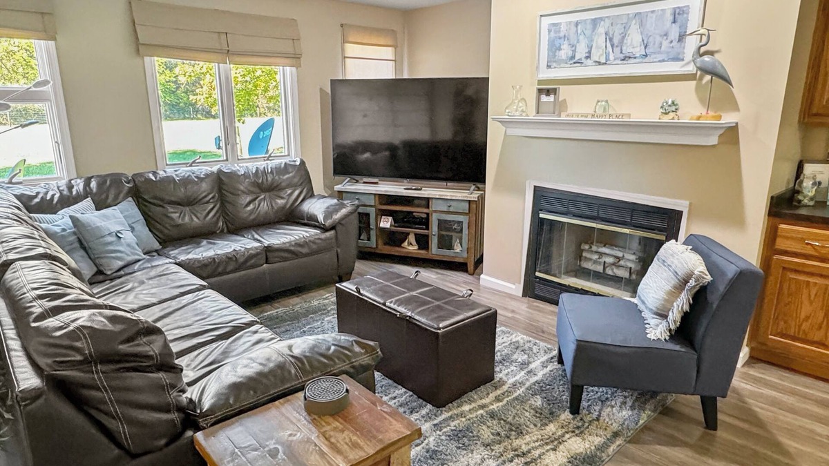 Kelleys Island Condo | On Island Time at Kelleys! Downtown Area