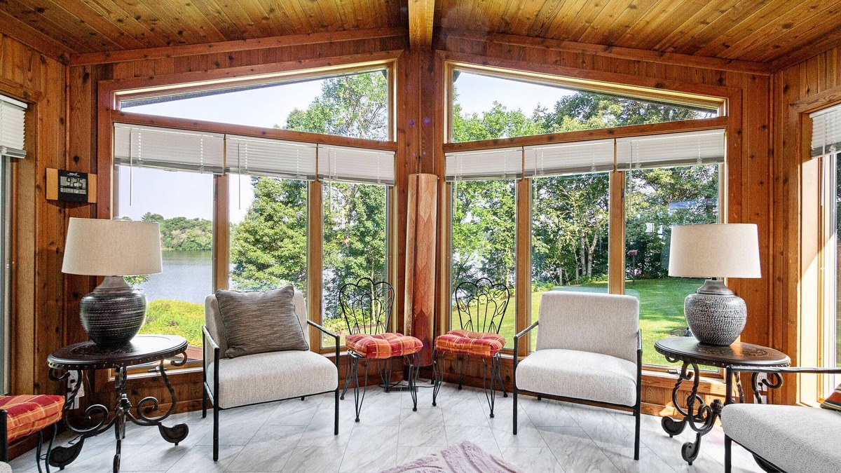 Chippewa Falls House | On Lake Wissota, close to trails and golfing. What are you waiting for?