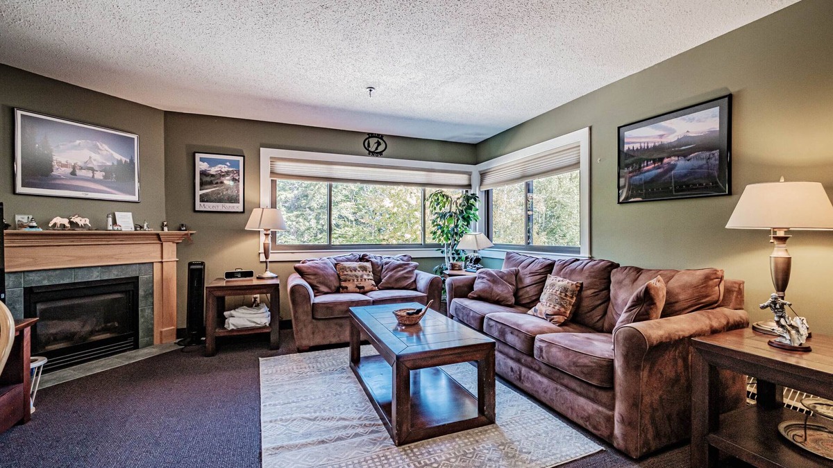 Sunday River Area Condo | On Mountain two bedroom unit sleeping 6