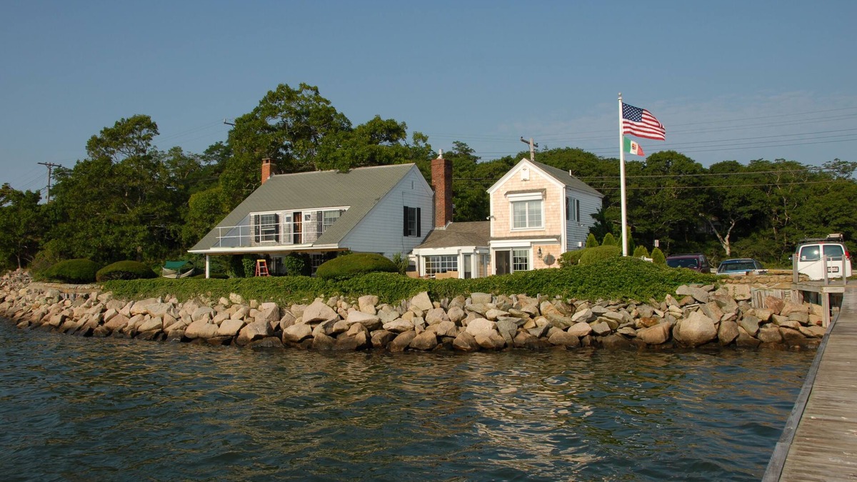 South Orleans House | ON PLEASANT BAY - TOPSIDE MAIN HOUSE