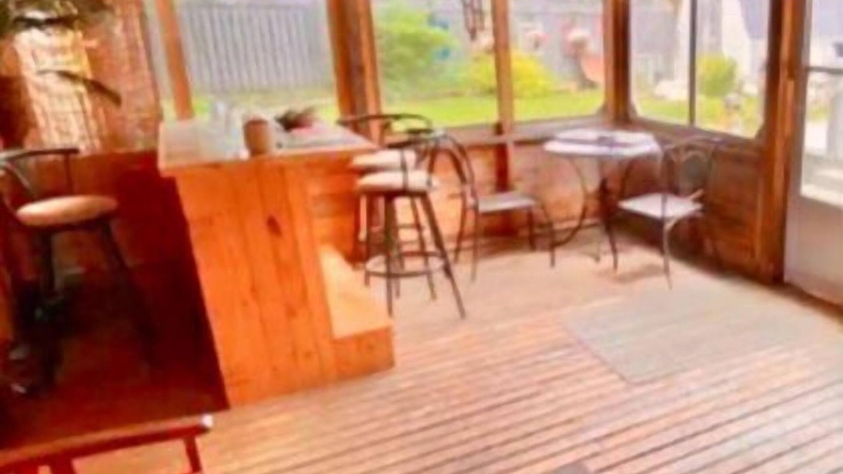 Pointe-du-Chene Cabin | On Pointe!