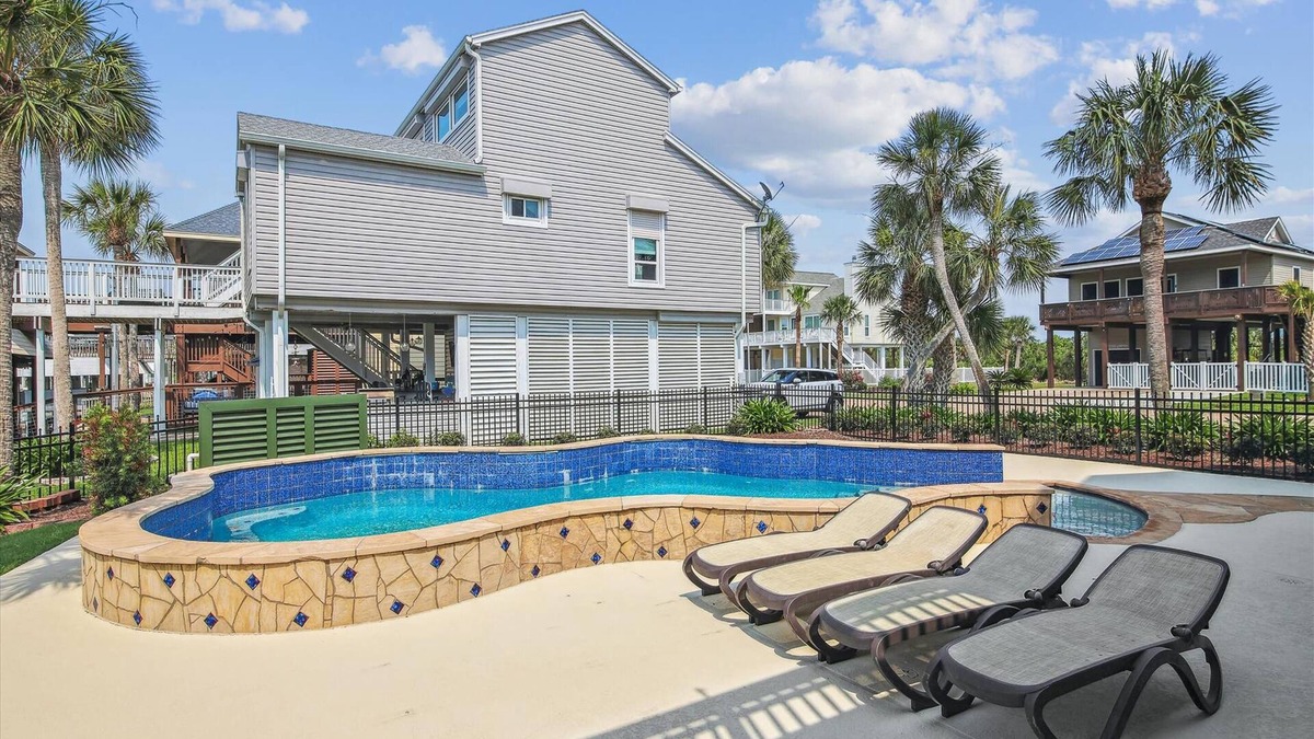 Isla Del Sol House | On Pool Time | Large Deck, Patio, Dock, Pool!