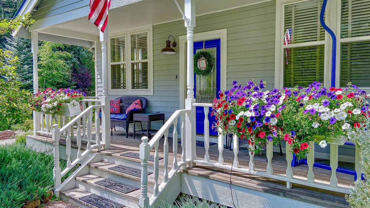Redstone House | On River Time Redstone- near Carbondale, Aspen & Glenwood