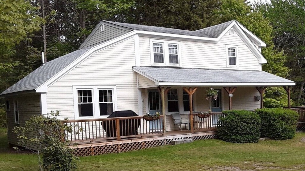 Sebasco Estates House | On Sebasco Estates, 4 Bedroom House, Ocean Views, Close to Beaches and Golfing.