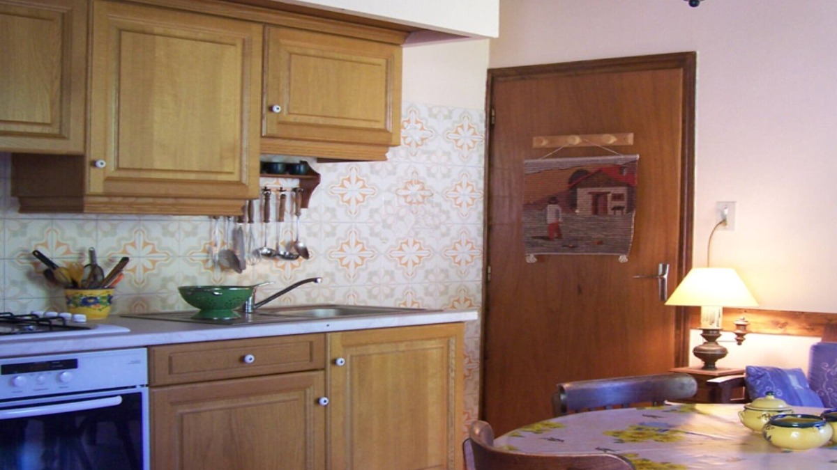 Gedre Apartment | On the 1st floor of the owners' house
