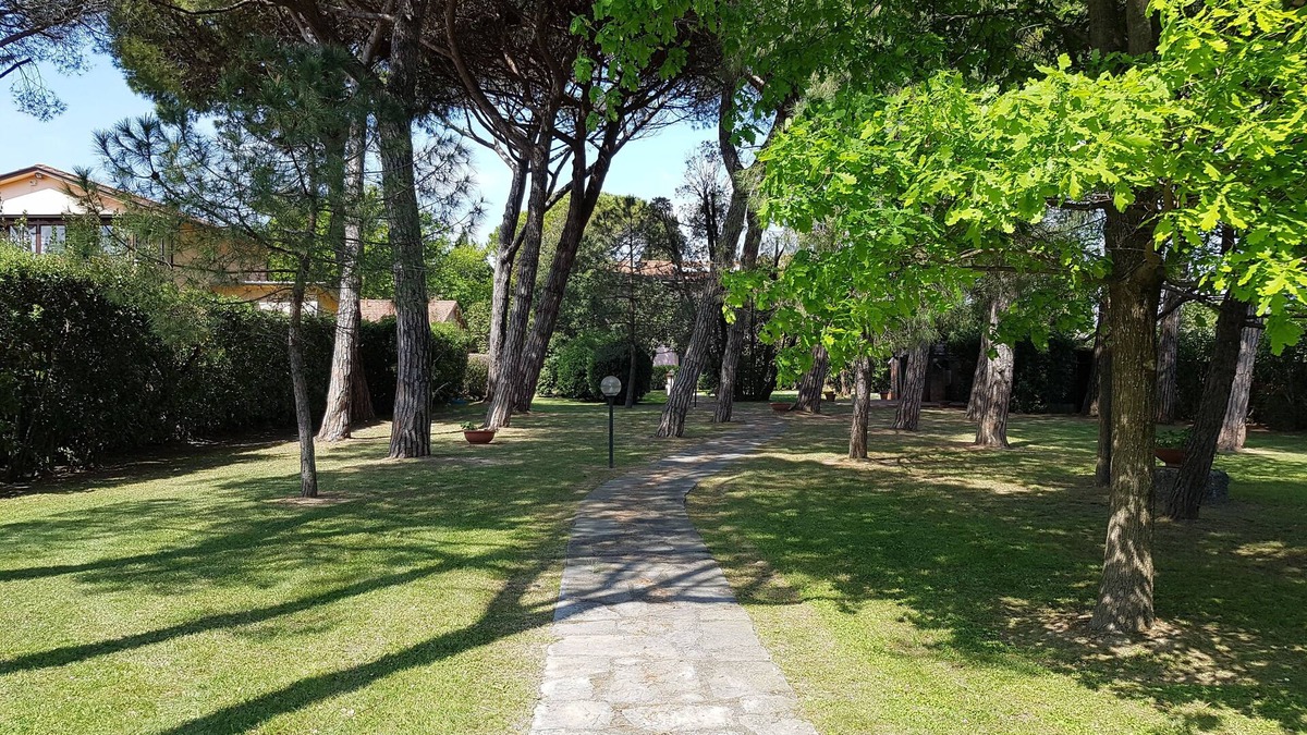 Fiumaretta Apartment | ON THE BEACH ! House and large park. SEE PHOTO!