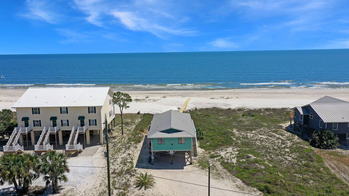 Port St. Joe House | On the Beach-Bring your Fishing Poles and Stay Gulf Front - Pelican Bend