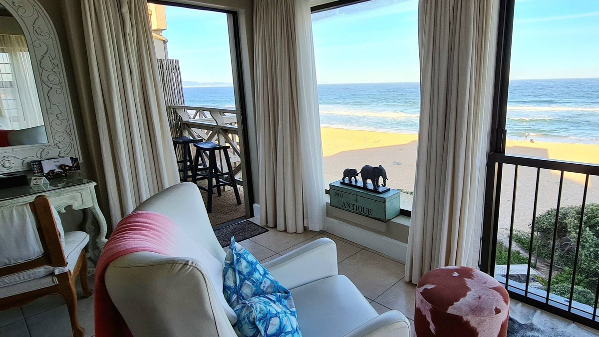 Jeffreys Bay House | On the Beach Guesthouse