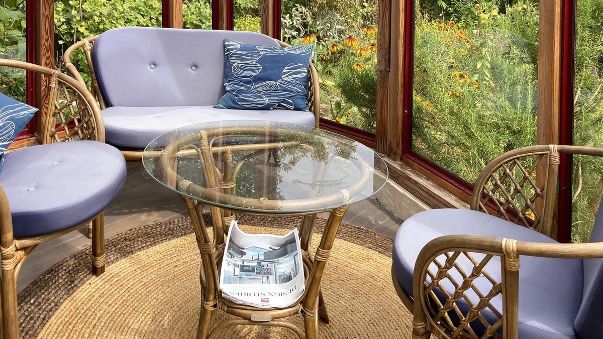 Simrishamn House | On the hill of Simrislund, overlooking the Baltic Sea, this spacious vacation home welcomes you.