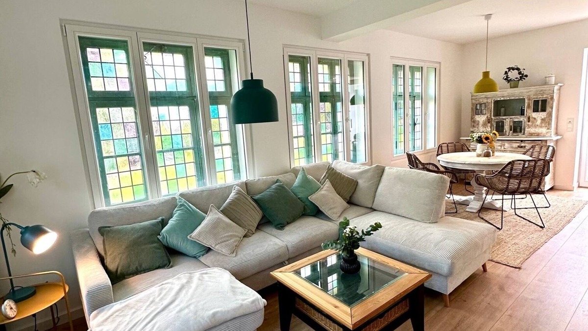 Ruppichteroth House | On the outskirts of Cologne, a historic little country house with real hygge charm!