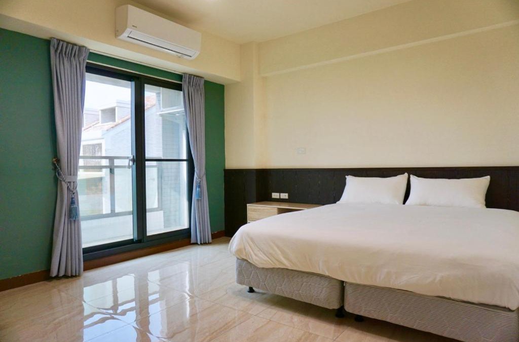 Donggang Bed & Breakfast | On the road