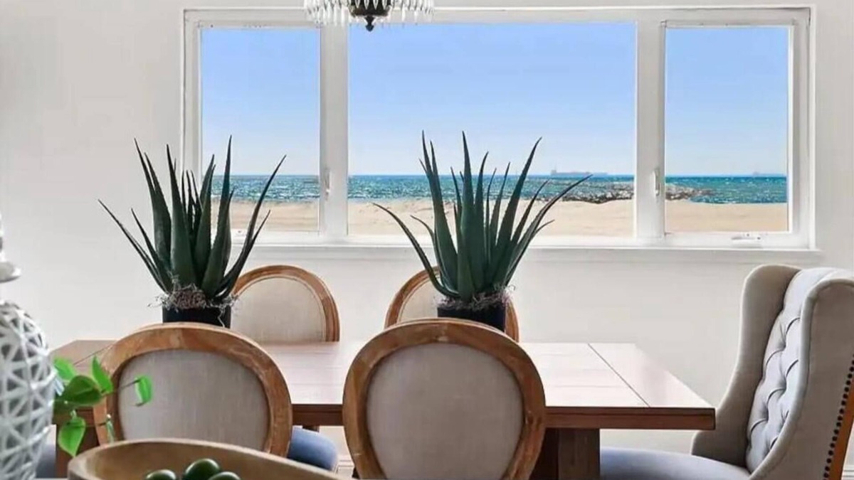 Old Towne House | ON THE SAND! Beachfront Seal Beach CA 3bd 3ba home