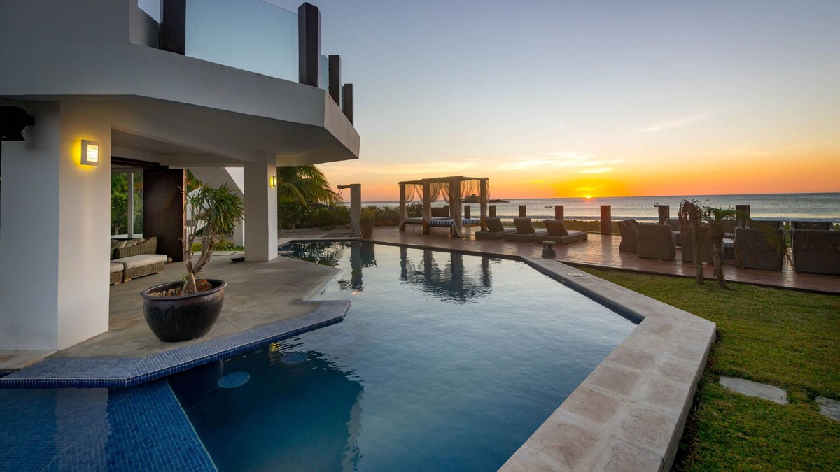 Playa Marsella House | On the sands of Playa Marsella, 7bdrm sleeps 14, private villa, pool, AC