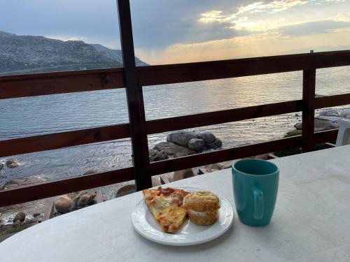 Fish Hoek Apartment | On the Sea