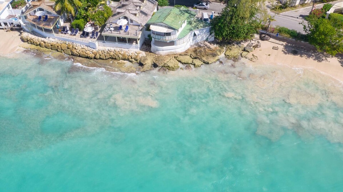 Mullins Villa | On The Water's Edge - Easy Reach (2 bed)