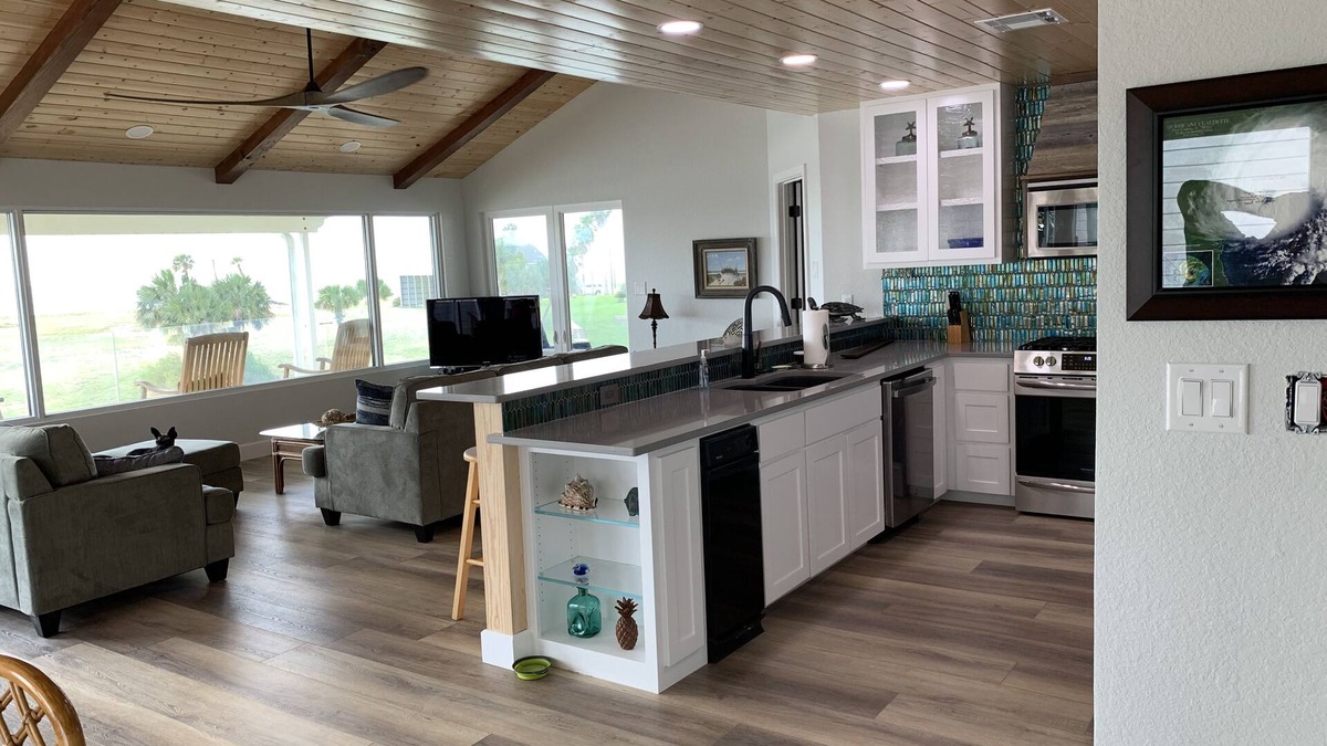 Port Alto House | ON THE WATER with the BEST VIEW IN PORT LAVACA PORT ALTO
