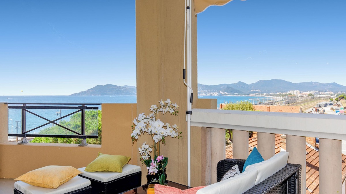 La Bocca Apartment | ON VACAY : Haven of peace, sea view, 100m from the beach - Whirlpool bath