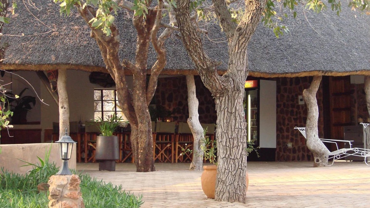 Okaukuejo House | Onduri Lodge - In Okaukuejo