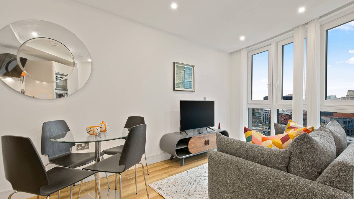 Whitechapel Apartment | One Bedroom Apartment at Alie Street in Aldgate London by MySquare