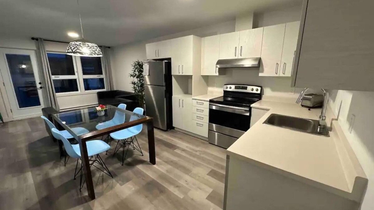 Longue-Pointe Apartment | One-Bedroom Apartment - 1905