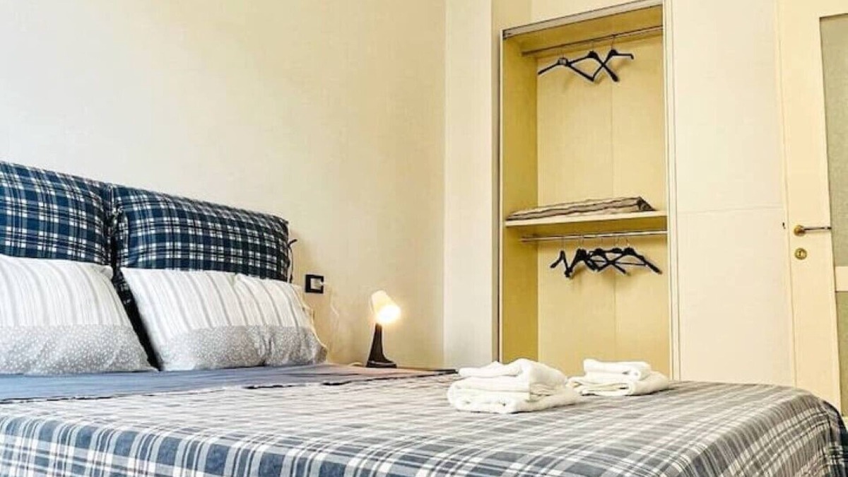San Polo-Cimabue Apartment | one bedroom apartment with parking, 5 minutes walk from piazzale Arnaldo