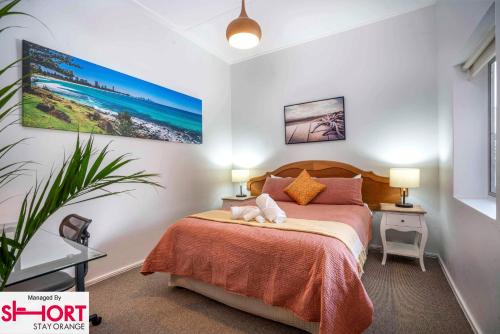 Orange Apartment | One-Bedroom Apartment on Summer