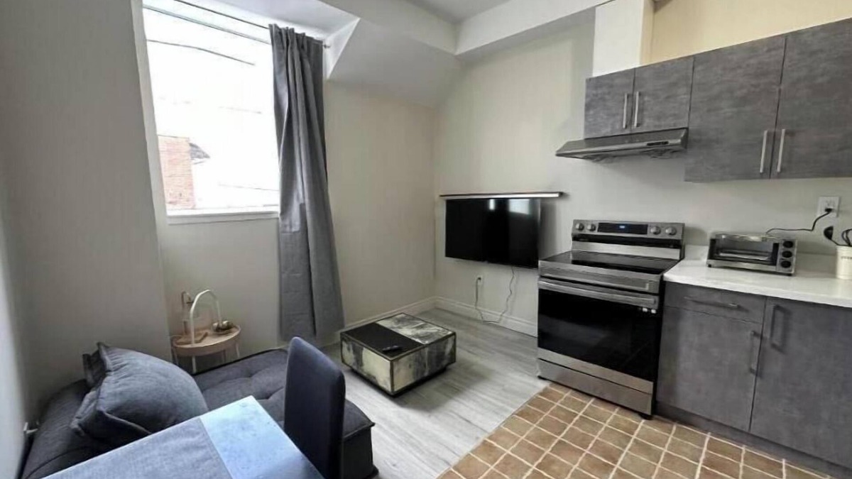 Durham Region Apartment | One-Bedroom Apartment with City View