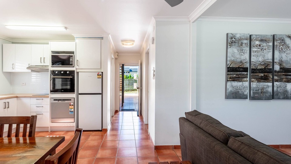 Yeppoon Apartment | One bedroom beachfront apartment