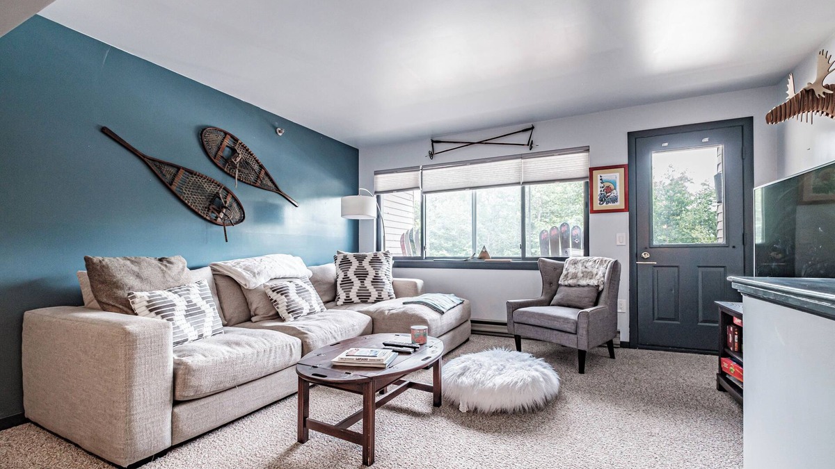 Sunday River Area Condo | One bedroom Cascades A-20, beautifully updated sleeps 8