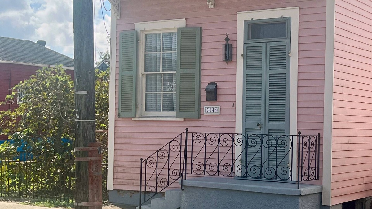 Esplanade Ridge Cottage | One bedroom cottage in a fantastic New Orleans neighborhood!