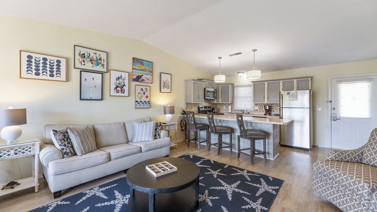 Grand Rivers Condo | One Bedroom Harbor View Condo