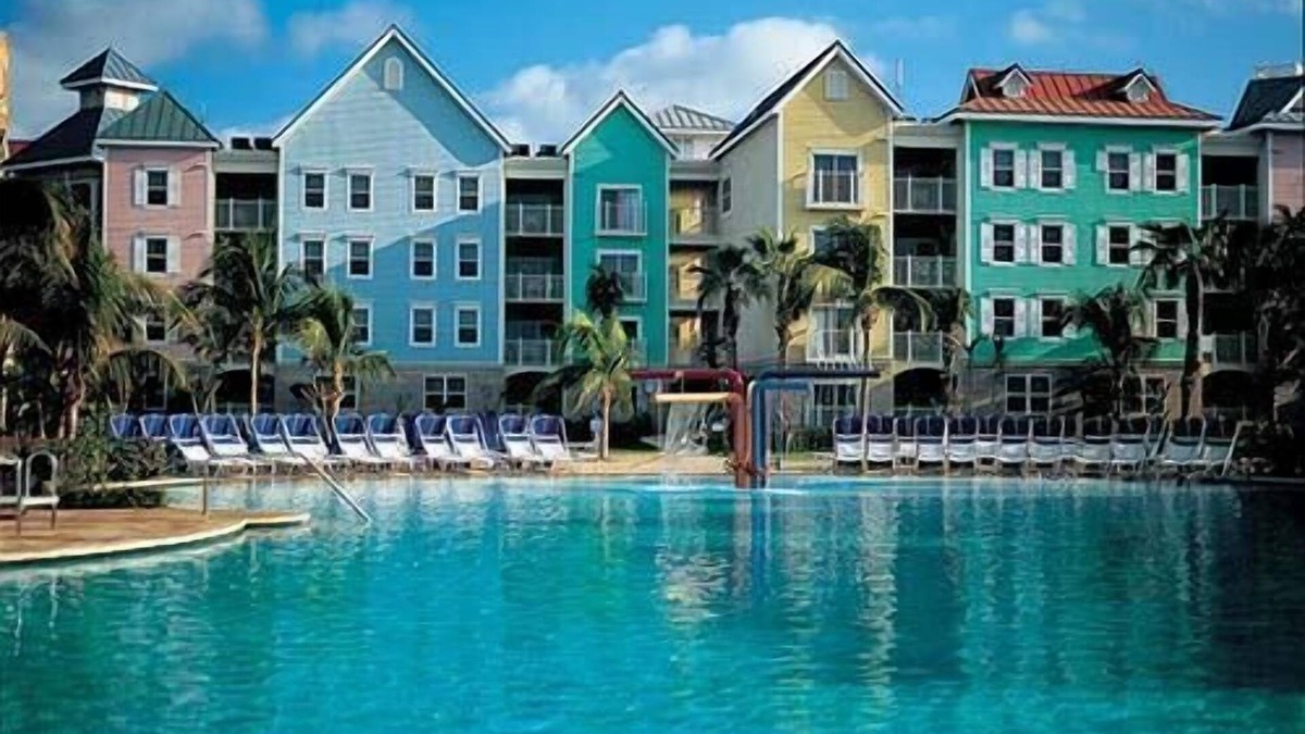 Paradise Island Condo | One bedroom Premium~ Unlimited Atlantis access at Harbourside!